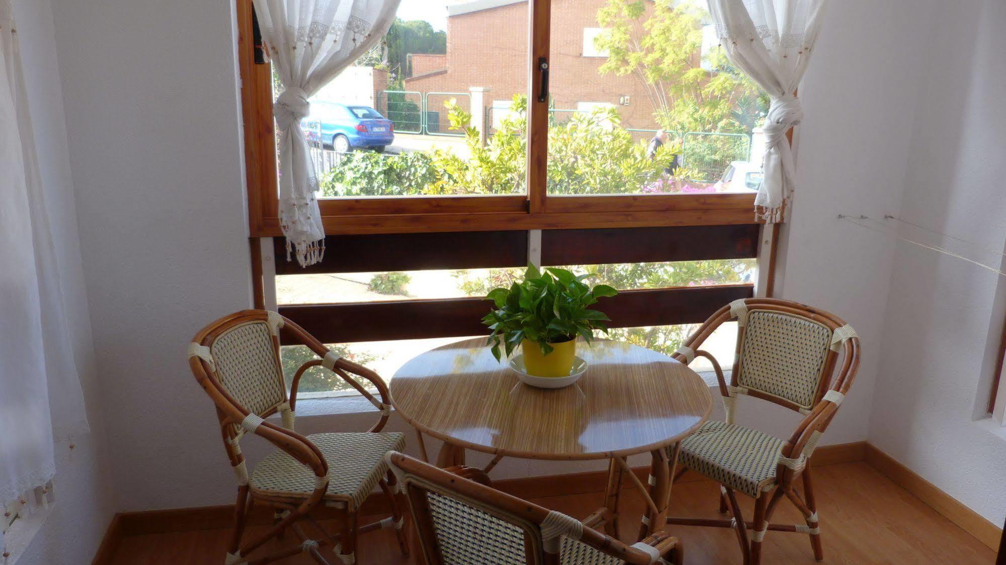 Albir-Beach Apartments Альбир Экстерьер фото