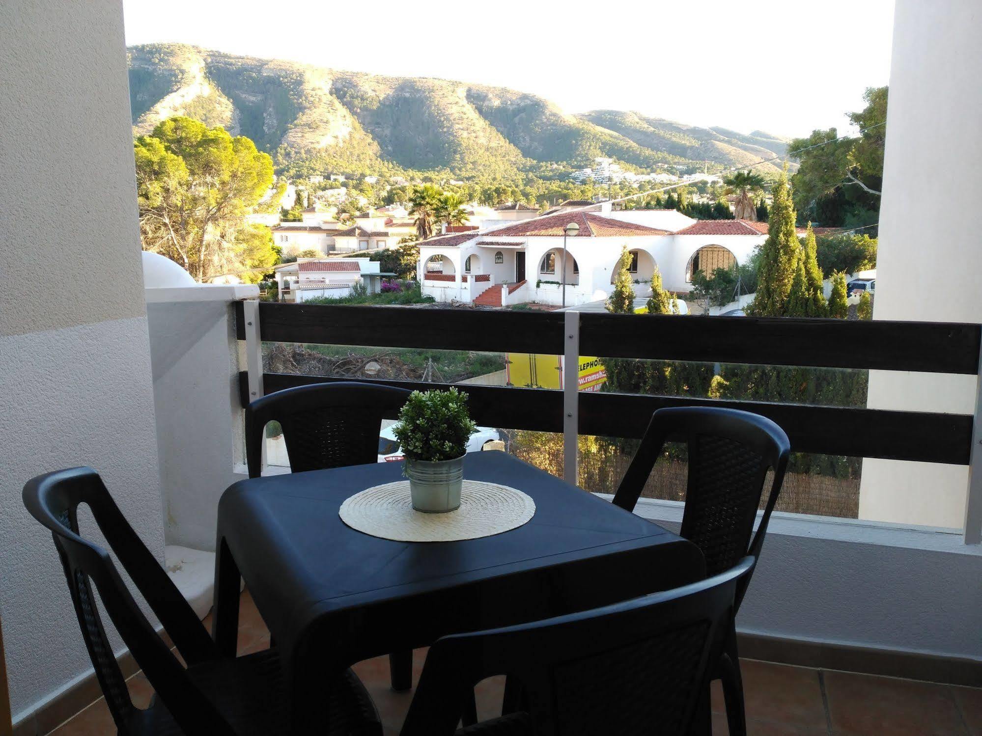 Albir-Beach Apartments Альбир Экстерьер фото