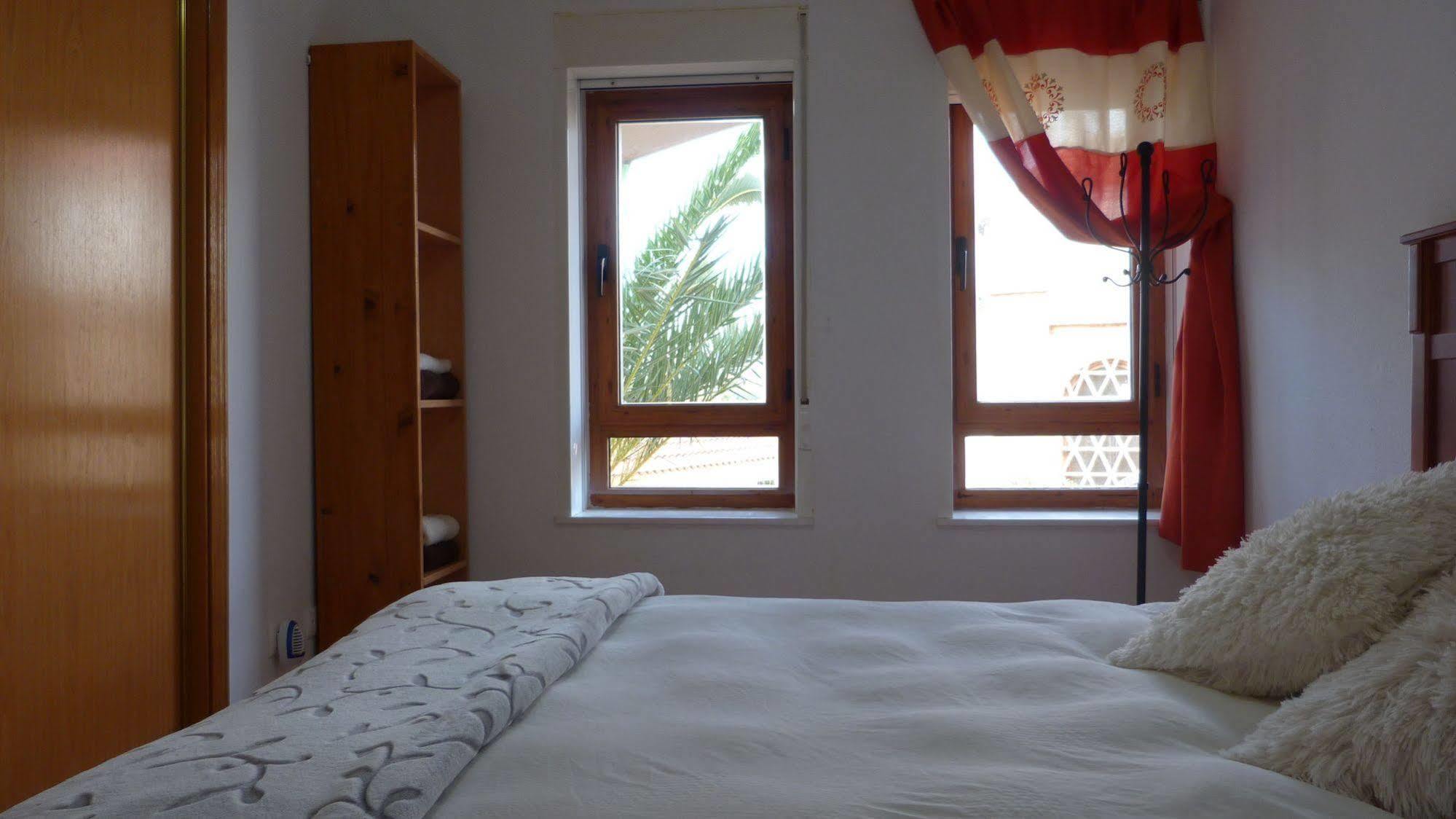Albir-Beach Apartments Альбир Экстерьер фото